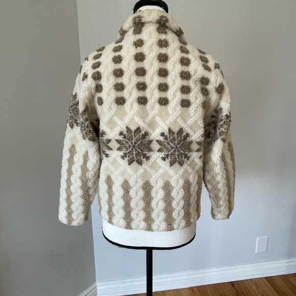 Duffel Outdoor fleece jacket in a size small - Picture 10 of 13